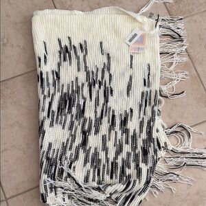 Lularoe sweater knit wrap